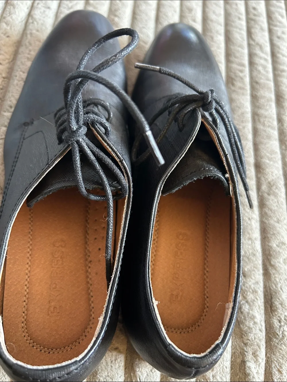 Express Men’s Leather Dress Shoes Size 8 NWT Lace-Up Oxfords Brand New Unworn